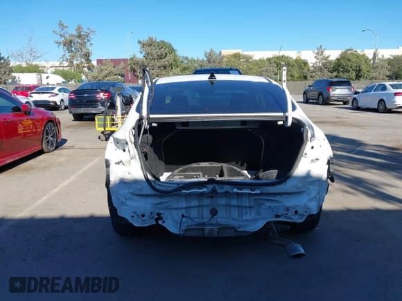 ✅ 2020 Kia Forte LXS • VIN: 3KPF24AD6LE257057 • Лот: 43165864. Опубликован ранее на IAAI с пробегом 83 508 миль. Бесплатный доступ к архиву аукционных продаж из США и подробный отчёт об истории автомобиля на DreamBid. Изображение 17.