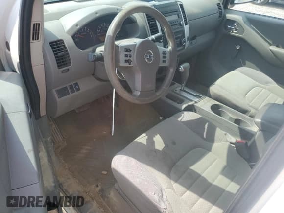 ✅ 2014 Nissan Frontier S • VIN: 1N6BD0CT2EN742992 • Lot: 57146125. Wystawiony na Copart z przebiegiem 177 000 mil. Bezpłatny archiwum sprzedaży aukcyjnych z USA i szczegółowy raport historii pojazdu na DreamBid. Zdjęcie 8.