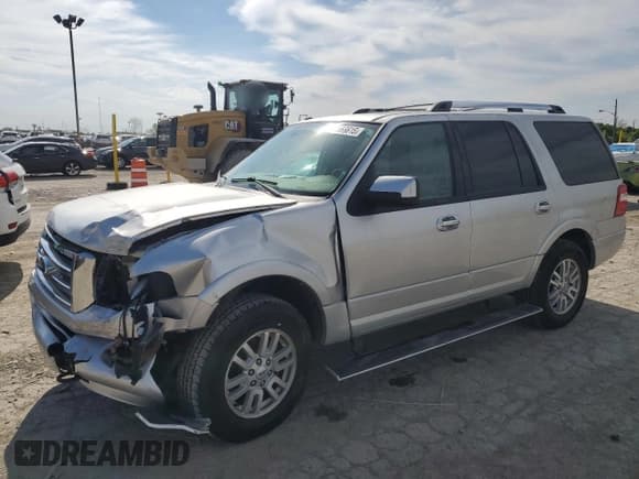 ✅ 2013 Ford Expedition Limited • VIN: 1FMJU2A50DEF24607 • Lot: 55556615. Listed on Copart with 53,267 mi. Free auction sales archive from the USA and detailed vehicle history report at DreamBid. Image 1.