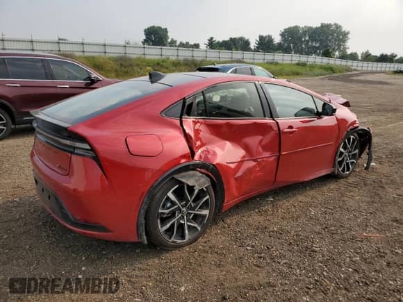 2024 Toyota Prius SE с VIN JTDACACU3R3036289, выставлен на аукционе Copart как лот 67377685 с пробегом 3 667 миль миль и На запчасти • Non repairable. История ставок и продаж доступна на DreamBid. Изображение 3.