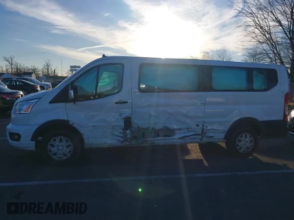 ✅ 2021 Ford Transit Passenger XL • VIN: 1FBAX2Y87MKA64167 • Lot: 41087474. Listed on IAAI with 67,242 mi. Free auction sales archive from the USA and detailed vehicle history report at DreamBid. Image 14.