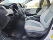 ✅ 2025 Toyota RAV4 XLE Premium • VIN: 2T3C1RFV7SW395603 • Lot: 80815725. Wystawiony na Copart z przebiegiem 592 mil. Bezpłatny archiwum sprzedaży aukcyjnych z USA i szczegółowy raport historii pojazdu na DreamBid. Zdjęcie 7.