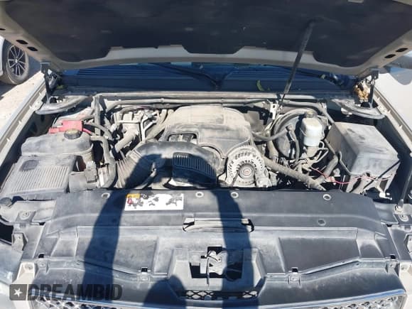 ✅ 2012 Chevrolet Suburban LT • VIN: 1GNSKJE77CR302438 • Lot: 43601904. Listed on IAAI with 162,986 mi. Free auction sales archive from the USA and detailed vehicle history report at DreamBid. Image 10.