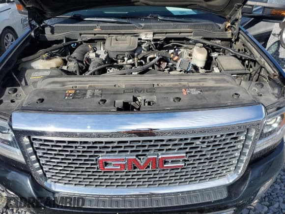 ✅ 2016 GMC Sierra 3500HD Denali • VIN: 1GT42YE84GF298410 • Лот: 90737185. Опубликован ранее на Copart с пробегом 145 000 миль. Бесплатный доступ к архиву аукционных продаж из США и подробный отчёт об истории автомобиля на DreamBid. Изображение 11.