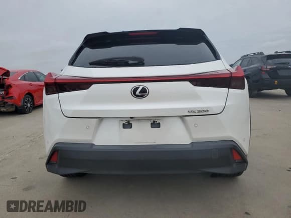 ✅ 2021 Lexus UX 200 • VIN: JTHP3JBH1M2039977 • Лот: 86512365. Опубликован ранее на Copart с пробегом 60 548 миль. Бесплатный доступ к архиву аукционных продаж из США и подробный отчёт об истории автомобиля на DreamBid. Изображение 6.