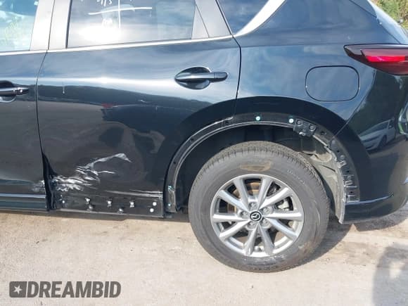 ✅ 2025 Mazda CX-5 S Preferred • VIN: JM3KFBCL9S0585891 • Lot: 43250616. Listed on IAAI with 19,054 mi. Free auction sales archive from the USA and detailed vehicle history report at DreamBid. Image 6.