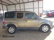 ✅ 2007 Honda Element EX • VIN: 5J6YH28757L005223 • Lot: 43627843. Listed on IAAI with 215,389 mi. Free auction sales archive from the USA and detailed vehicle history report at DreamBid. Image 13.