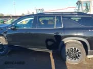 ✅ 2024 Chevrolet Traverse AWD Z71 • VIN: 1GNEVJKS8RJ215829 • Lot: 43407737. Wystawiony na IAAI z przebiegiem 18 354 mil. Bezpłatny archiwum sprzedaży aukcyjnych z USA i szczegółowy raport historii pojazdu na DreamBid. Zdjęcie 15.