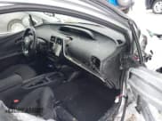 ✅ 2021 Toyota Prius LE • VIN: JTDL9MFU1M3027085 • Lot: 41394662. Listed on IAAI with 33,658 mi. Free auction sales archive from the USA and detailed vehicle history report at DreamBid. Image 5.