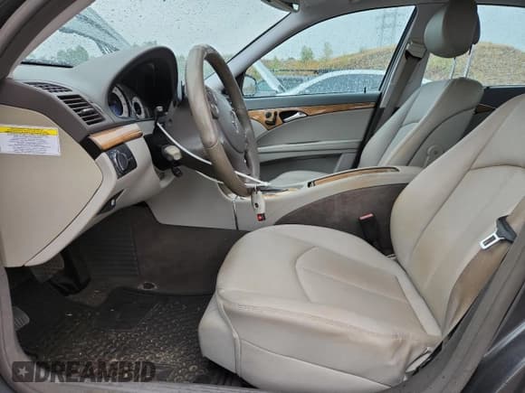 ✅ 2009 Mercedes-Benz E 350 Luxury • VIN: WDBUF56X89B418646 • Lot: 80753155. Wystawiony na Copart z przebiegiem 146 316 mil. Bezpłatny archiwum sprzedaży aukcyjnych z USA i szczegółowy raport historii pojazdu na DreamBid. Zdjęcie 7.