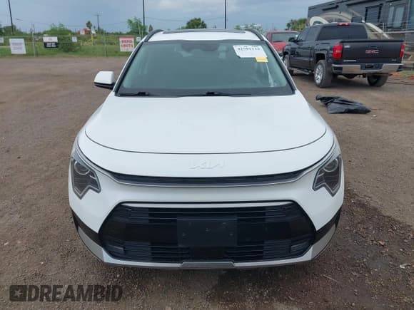 ✅ 2023 Kia Niro EX • VIN: KNDCR3LE9P5098213 • Lot: 42501230. Listed on IAAI with 55,400 mi. Free auction sales archive from the USA and detailed vehicle history report at DreamBid. Image 13.