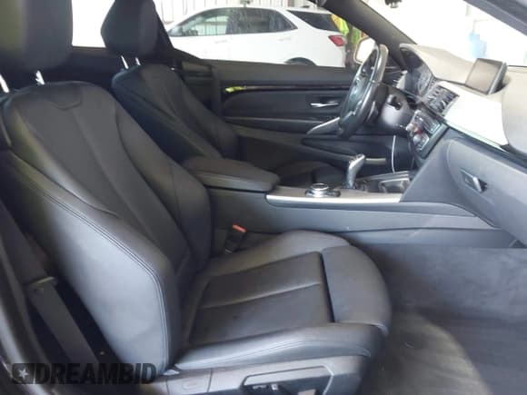 ✅ 2014 BMW 4 Series 435i • VIN: WBA3R1C5XEK190379 • Lot: 42782681. Wystawiony na IAAI z przebiegiem 84 731 mil. Bezpłatny archiwum sprzedaży aukcyjnych z USA i szczegółowy raport historii pojazdu na DreamBid. Zdjęcie 5.