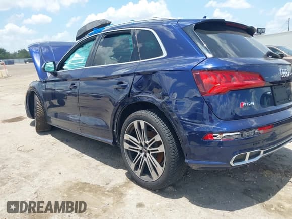 ✅ 2018 Audi SQ5 Prestige • VIN: WA1C4AFY0J2021161 • Лот: 42427823. Опубликован ранее на IAAI с пробегом 97 188 миль. Бесплатный доступ к архиву аукционных продаж из США и подробный отчёт об истории автомобиля на DreamBid. Изображение 3.