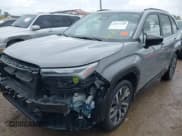 ✅ 2025 Subaru Forester Touring • VIN: JF2SLDTC6SH511327 • Lot: 43373249. Wystawiony na IAAI z przebiegiem 9 485 mil. Bezpłatny archiwum sprzedaży aukcyjnych z USA i szczegółowy raport historii pojazdu na DreamBid. Zdjęcie 23.