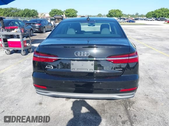 ✅ 2024 Audi A6 Premium Plus • VIN: WAUE3BF25RN043215 • Лот: 42852302. Опубликован ранее на IAAI с пробегом 23 633 миль. Бесплатный доступ к архиву аукционных продаж из США и подробный отчёт об истории автомобиля на DreamBid. Изображение 17.