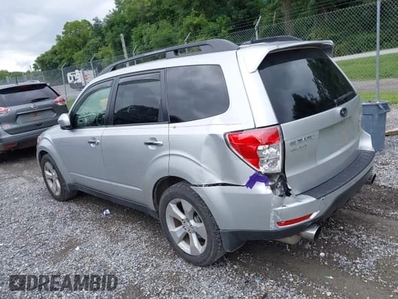 ✅ 2011 Subaru Forester XT Premium • VIN: JF2SHGAC4BH746900 • Лот: 42925884. Опубликован ранее на IAAI с пробегом 138 712 миль. Бесплатный доступ к архиву аукционных продаж из США и подробный отчёт об истории автомобиля на DreamBid. Изображение 3.