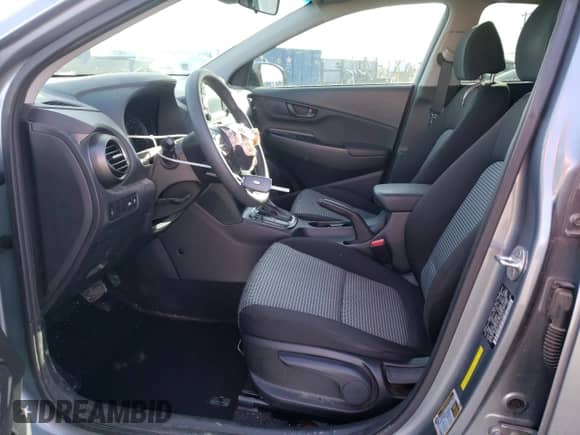 2020 Hyundai Kona SE с VIN KM8K1CAA0LU494111, выставлен на аукционе Copart как лот 41000263 с пробегом 36 051 миль миль и . История ставок и продаж доступна на DreamBid. Изображение 7.