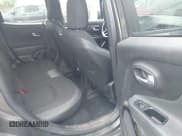 ✅ 2018 Jeep Renegade Latitude • VIN: ZACCJBBB1JPJ52673 • Lot: 42270587. Wystawiony na IAAI z przebiegiem 88 721 mil. Bezpłatny archiwum sprzedaży aukcyjnych z USA i szczegółowy raport historii pojazdu na DreamBid. Zdjęcie 8.