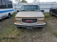 ✅ 1996 GMC Sierra 1500 • VIN: 1GTHC33J4TF010466 • Lot: 48392195. Wystawiony na Copart z przebiegiem 143 267 mil. Bezpłatny archiwum sprzedaży aukcyjnych z USA i szczegółowy raport historii pojazdu na DreamBid. Zdjęcie 5.