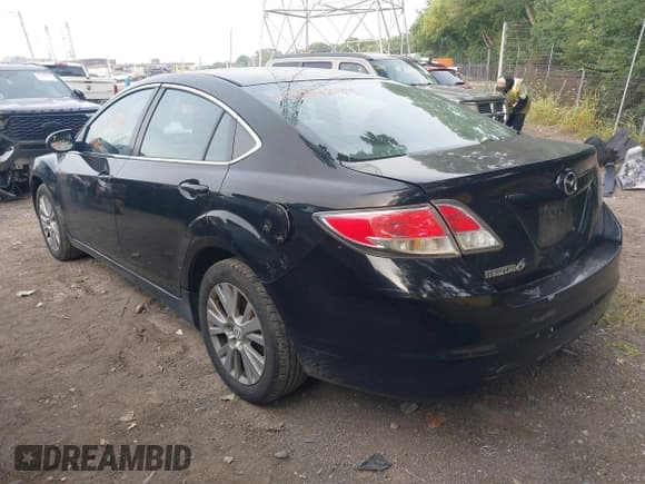 ✅ 2010 Mazda 6 i Touring • VIN: 1YVHZ8CH3A5M19421 • Lot: 42894294. Listed on IAAI with 194,681 mi. Free auction sales archive from the USA and detailed vehicle history report at DreamBid. Image 3.