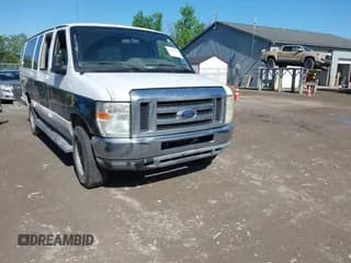 ✅ 2012 Ford Econoline Passenger XL • VIN: 1FBSS3BL4CDA58562 • Lot: 42247230. Wystawiony na IAAI z przebiegiem Nie podano. Bezpłatny archiwum sprzedaży aukcyjnych z USA i szczegółowy raport historii pojazdu na DreamBid. Zdjęcie 1.