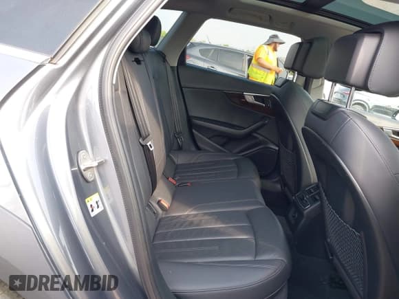 ✅ 2018 Audi allroad A4 Premium • VIN: WA17NAF46JA086257 • Лот: 42437018. Опубликован ранее на IAAI с пробегом 61 047 миль. Бесплатный доступ к архиву аукционных продаж из США и подробный отчёт об истории автомобиля на DreamBid. Изображение 8.