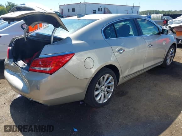 ✅ 2015 Buick LaCrosse Leather • VIN: 1G4GB5G37FF140733 • Lot: 43161837. Wystawiony na IAAI z przebiegiem 165 586 mil. Bezpłatny archiwum sprzedaży aukcyjnych z USA i szczegółowy raport historii pojazdu na DreamBid. Zdjęcie 4.