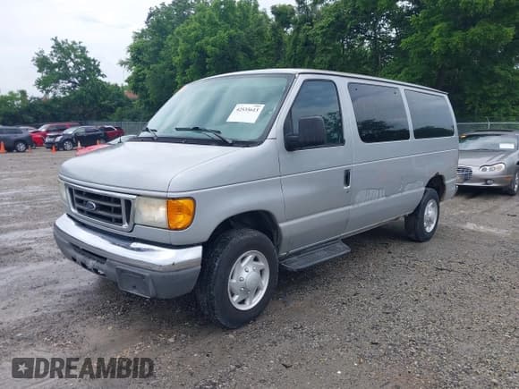 ✅ 2006 Ford Econoline Passenger XL • VIN: 1FBNE31L26DB31891 • Lot: 42535613. Listed on IAAI with 160,095 mi. Free auction sales archive from the USA and detailed vehicle history report at DreamBid. Image 2.