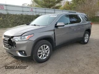 ✅ 2018 Chevrolet Traverse LT Cloth • VIN: 1GNEVGKW0JJ178771 • Lot: 82548155. Wystawiony na Copart z przebiegiem 131 137 mil. Bezpłatny archiwum sprzedaży aukcyjnych z USA i szczegółowy raport historii pojazdu na DreamBid. Zdjęcie 1.
