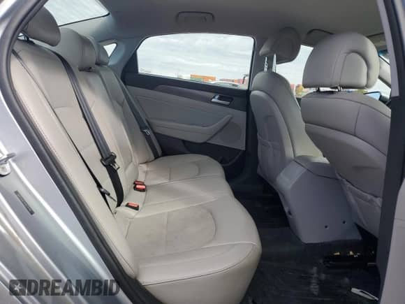 2015 Hyundai Sonata Limited z VIN 5NPE34AF7FH072199, wystawiony jako Copart lot #86551605 z przebiegiem 73 437 mil mil oraz Szkoda całkowita • Salvage title. Historia ofert i sprzedaży dostępna na DreamBid. Obrazek 10.