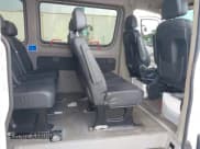 ✅ 2015 Mercedes-Benz Sprinter • VIN: WDZPE8DC7F5978980 • Lot: 43098731. Wystawiony na IAAI z przebiegiem 240 532 mil. Bezpłatny archiwum sprzedaży aukcyjnych z USA i szczegółowy raport historii pojazdu na DreamBid. Zdjęcie 8.