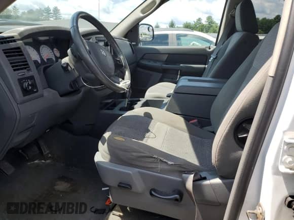 2006 Dodge 1500 SLT z VIN 1D7HU18216S705718, wystawiony jako Copart lot #65591484 z przebiegiem 188 421 mil mil oraz Szkoda całkowita • Salvage title. Historia ofert i sprzedaży dostępna na DreamBid. Obrazek 7.