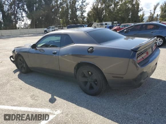 ✅ 2020 Dodge Challenger SXT • VIN: 2C3CDZAG4LH203690 • Lot: 46066593. Wystawiony na Copart z przebiegiem 72 710 mil. Bezpłatny archiwum sprzedaży aukcyjnych z USA i szczegółowy raport historii pojazdu na DreamBid. Zdjęcie 2.