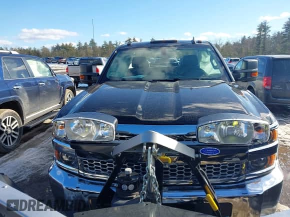 2019 Chevrolet Silverado 2500HD Work Truck z VIN 2GC2KREG3K1216235, wystawiony jako IAAI lot #41655916 z przebiegiem 10 820 mil mil oraz . Historia ofert i sprzedaży dostępna na DreamBid. Obrazek 13.