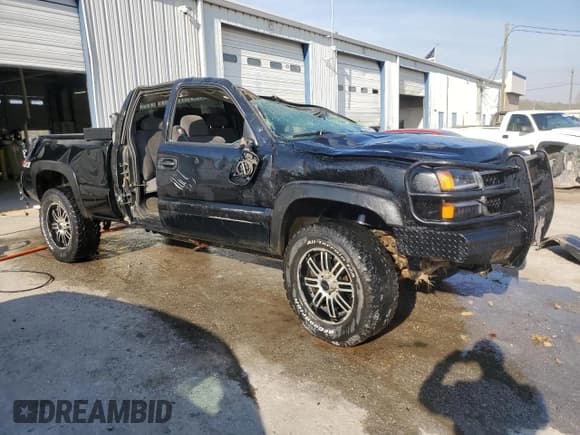 ✅ 2006 Chevrolet Silverado 1500 LT2 • VIN: 1GCEK19B66Z194709 • Лот: 50185675. Опубликован ранее на Copart с пробегом Не указан. Бесплатный доступ к архиву аукционных продаж из США и подробный отчёт об истории автомобиля на DreamBid. Изображение 4.