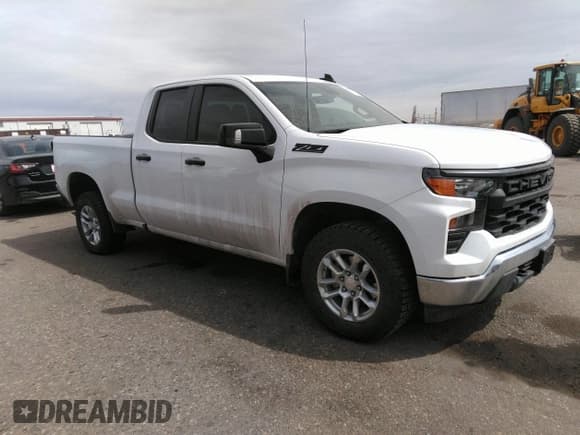 ✅ 2023 Chevrolet Silverado 1500 Work Truck • VIN: 1GCRDAED9PZ297966 • Lot: 41854997. Wystawiony na IAAI z przebiegiem 21 939 mil. Bezpłatny archiwum sprzedaży aukcyjnych z USA i szczegółowy raport historii pojazdu na DreamBid. Zdjęcie 13.