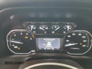 ✅ 2022 GMC Sierra 3500HD AT4 • VIN: 1GT49VEY1NF103788 • Lot: 86142705. Wystawiony na Copart z przebiegiem 35 963 mil. Bezpłatny archiwum sprzedaży aukcyjnych z USA i szczegółowy raport historii pojazdu na DreamBid. Zdjęcie 9.