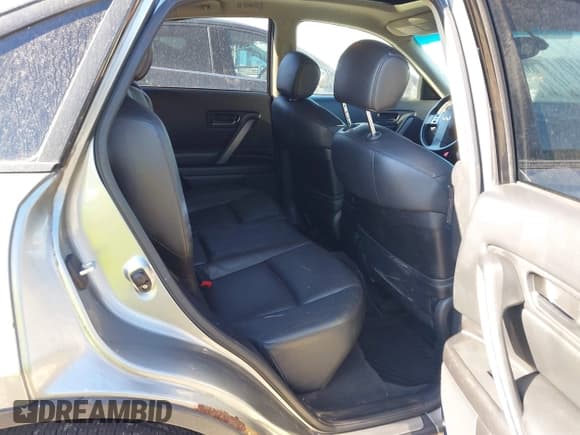 ✅ 2005 Infiniti FX • VIN: JNRAS08W95X220128 • Lot: 43133157. Listed on IAAI with 284,094 mi. Free auction sales archive from the USA and detailed vehicle history report at DreamBid. Image 8.