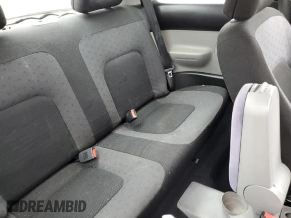 ✅ 1998 Volkswagen Beetle • VIN: 3VWBB61CXWM023528 • Лот: 49035735. Опубликован ранее на Copart с пробегом 260 031 миль. Бесплатный доступ к архиву аукционных продаж из США и подробный отчёт об истории автомобиля на DreamBid. Изображение 10.