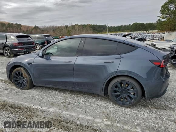 ✅ 2021 Tesla Model Y Long Range • VIN: 5YJYGDEE5MF111905 • Lot: 93354125. Wystawiony na Copart z przebiegiem 253 485 mil. Bezpłatny archiwum sprzedaży aukcyjnych z USA i szczegółowy raport historii pojazdu na DreamBid. Zdjęcie 2.