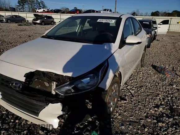 2018 Hyundai Accent SEL z VIN 3KPC24A32JE032562, wystawiony jako Copart lot #43419254 z przebiegiem 133 511 mil mil oraz . Historia ofert i sprzedaży dostępna na DreamBid. Obrazek 11.