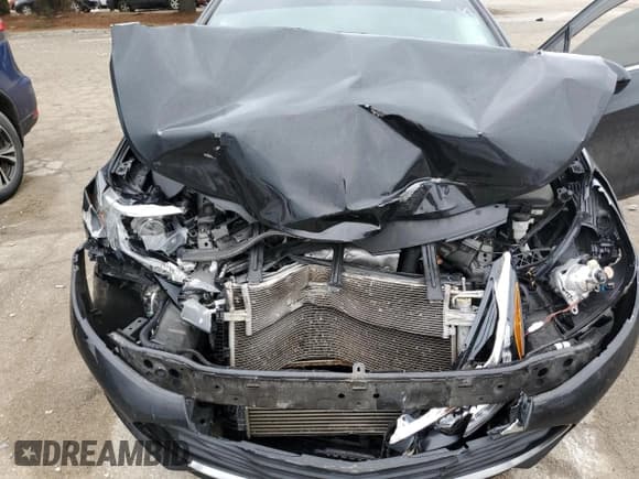 ✅ 2019 Chevrolet Cruze LT • VIN: 1G1BE5SM4K7144452 • Lot: 40571503. Listed on Copart with 96,115 mi. Free auction sales archive from the USA and detailed vehicle history report at DreamBid. Image 12.