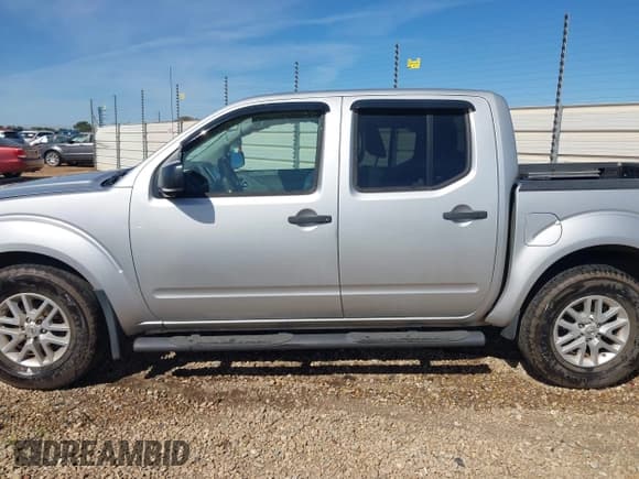 ✅ 2018 Nissan Frontier Desert Runner • VIN: 1N6DD0ER0JN732126 • Lot: 43485055. Listed on IAAI with 86,056 mi. Free auction sales archive from the USA and detailed vehicle history report at DreamBid. Image 14.