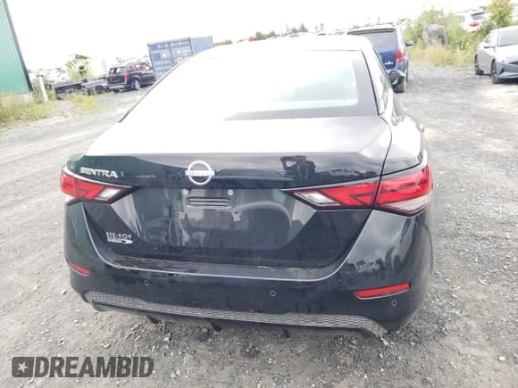✅ 2024 Nissan Sentra S • VIN: 3N1AB8BV6RY280373 • Лот: 64965214. Опубликован ранее на Copart с пробегом Не указан. Бесплатный доступ к архиву аукционных продаж из США и подробный отчёт об истории автомобиля на DreamBid. Изображение 6.