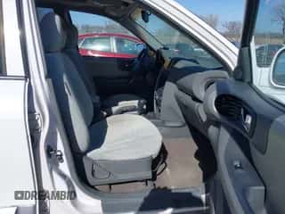 2005 Hyundai Santa Fe GLS z VIN KM8SC13E05U984159, wystawiony jako IAAI lot #41708422 z przebiegiem 45 485 mil mil oraz . Historia ofert i sprzedaży dostępna na DreamBid. Obrazek 5.