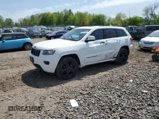✅ 2015 Jeep Grand Cherokee Altitude • VIN: 1C4RJFAGXFC948657 • Лот: 55387565. Опубликован ранее на Copart с пробегом 165 410 миль. Бесплатный доступ к архиву аукционных продаж из США и подробный отчёт об истории автомобиля на DreamBid. Изображение 1.