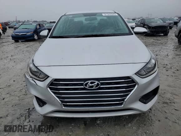 2021 Hyundai Accent SE z VIN 3KPC24A69ME132432, wystawiony jako Copart lot #81944943 z przebiegiem 23 324 mil mil oraz . Historia ofert i sprzedaży dostępna na DreamBid. Obrazek 5.