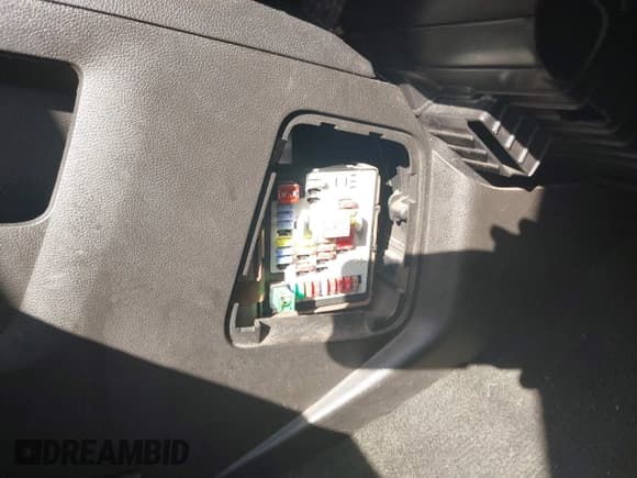 ✅ 2013 Chevrolet Equinox LS • VIN: 1GNALBEK0DZ111948 • Лот: 43610937. Опубликован ранее на IAAI с пробегом 254 843 миль. Бесплатный доступ к архиву аукционных продаж из США и подробный отчёт об истории автомобиля на DreamBid. Изображение 6.