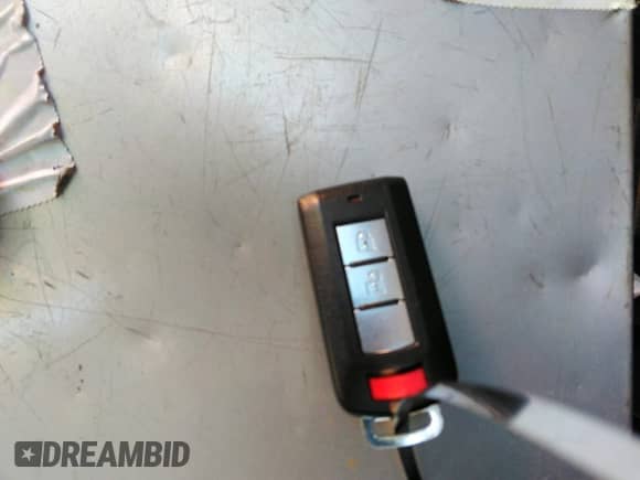 2018 Mitsubishi Outlander SE с VIN JA4AR3AWXJU013308, выставлен на аукционе IAAI как лот 42142171 с пробегом 85 848 миль миль и . История ставок и продаж доступна на DreamBid. Изображение 11.