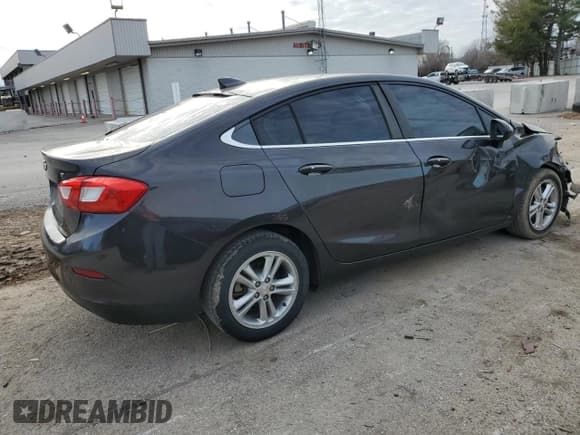 ✅ 2017 Chevrolet Cruze LT • VIN: 1G1BE5SM9H7266796 • Lot: 70294942. Listed on Copart with 160,978 mi. Free auction sales archive from the USA and detailed vehicle history report at DreamBid. Image 3.